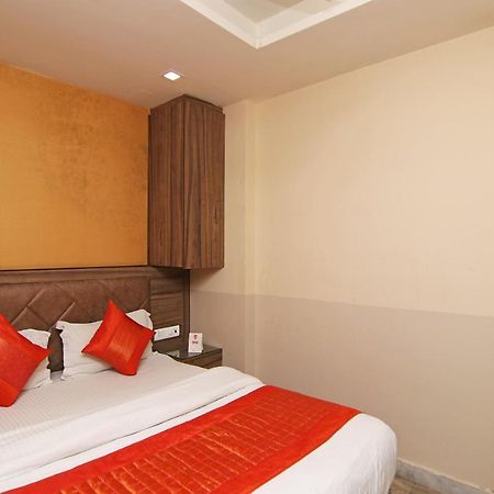 Hotel Merry Gold New Delhi Exterior photo