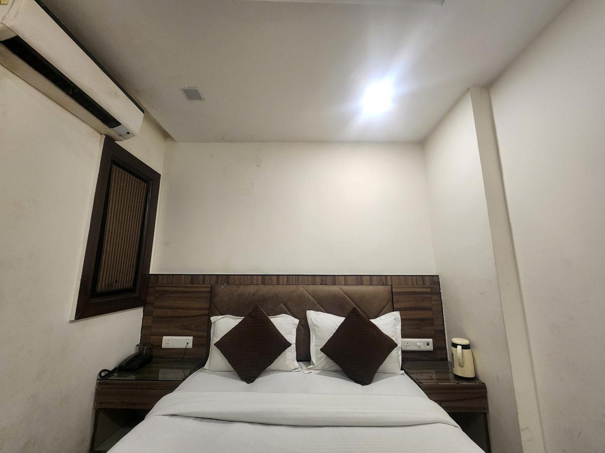 Hotel Merry Gold New Delhi Exterior photo