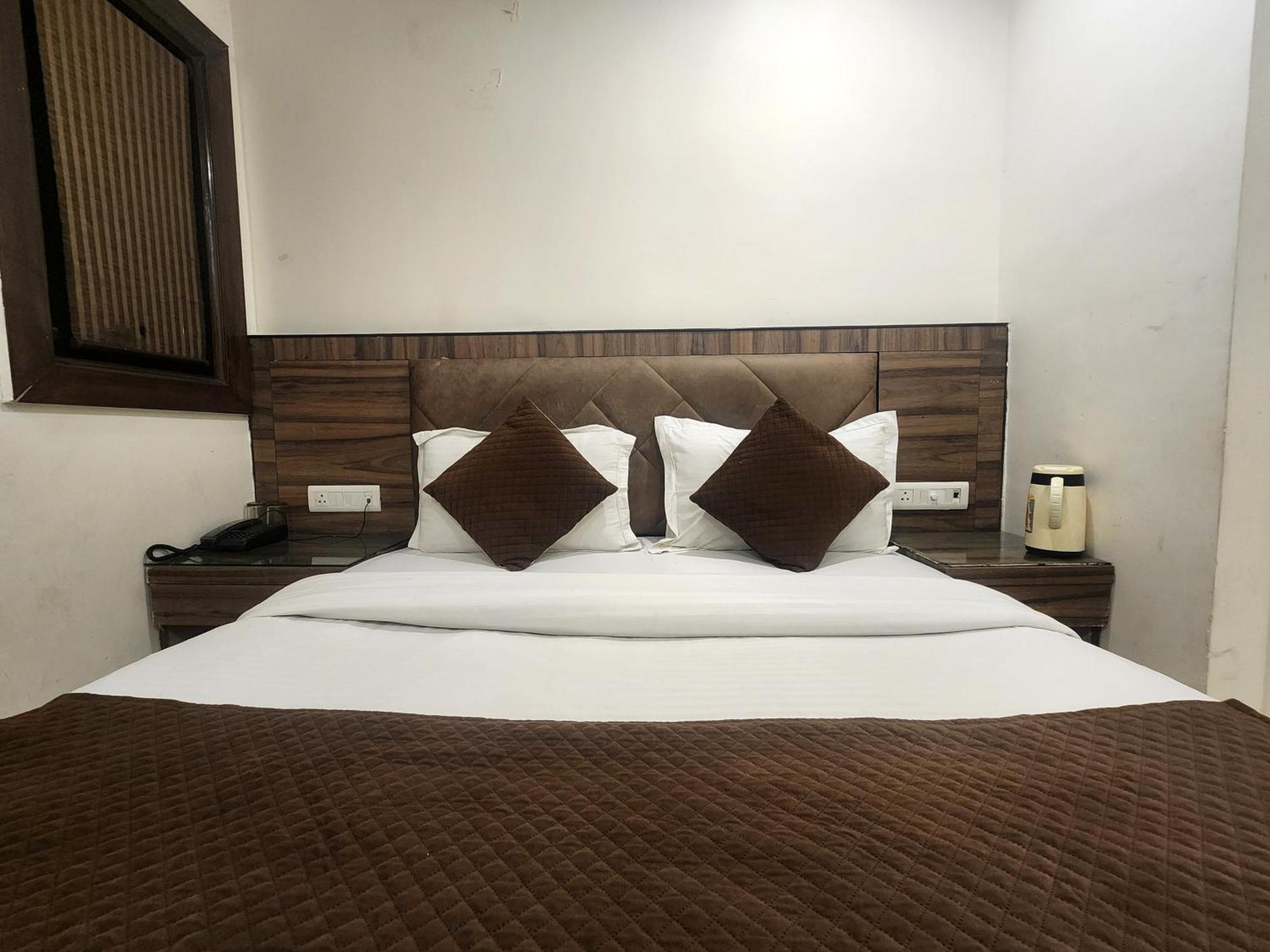 Hotel Merry Gold New Delhi Exterior photo