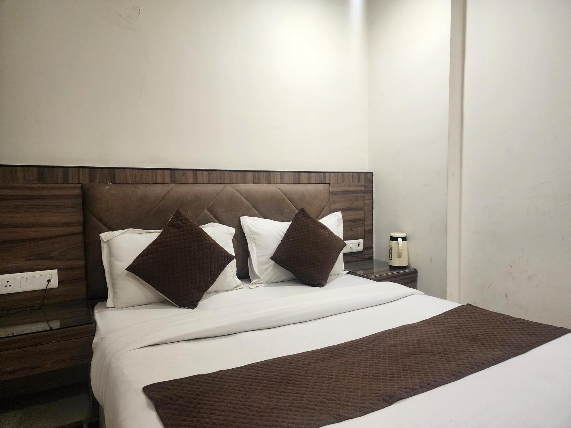 Hotel Merry Gold New Delhi Exterior photo