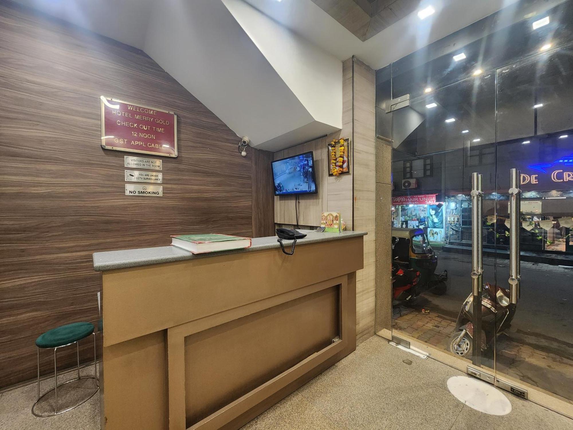 Hotel Merry Gold New Delhi Exterior photo